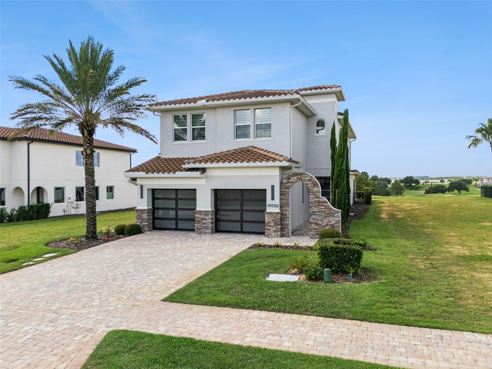 16020 Trivoli Cir Property Photo 4