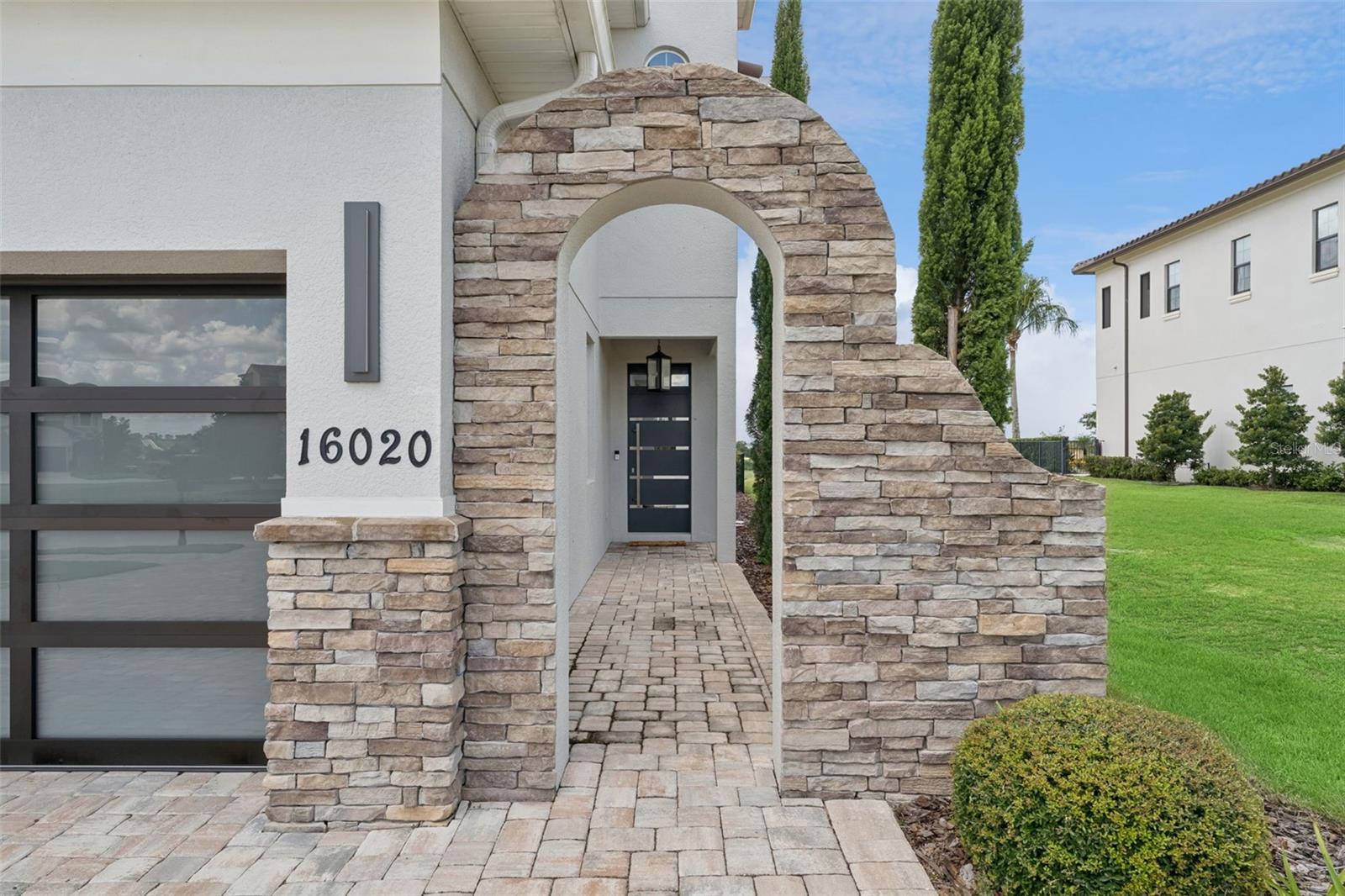 16020 Trivoli Cir Property Photo 5