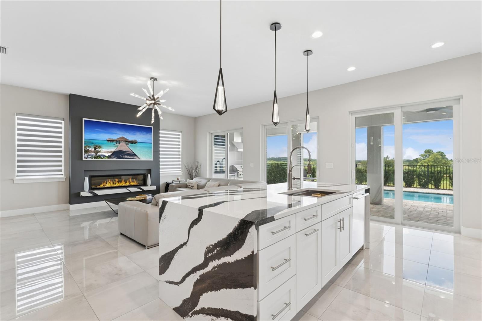 16020 Trivoli Cir Property Photo 8