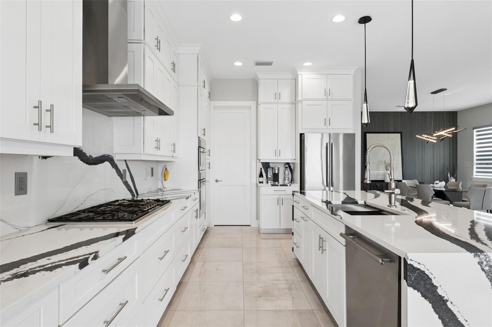 16020 Trivoli Cir Property Photo 18