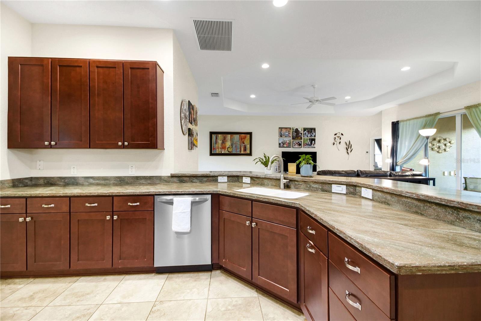 10033 Lake Miona Way Property Photo 39