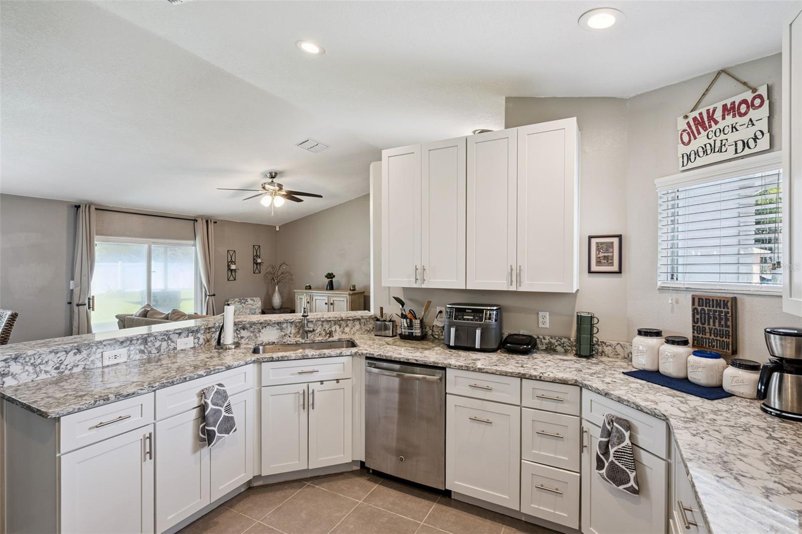 15512 Hidden Lake Cir Property Photo 11