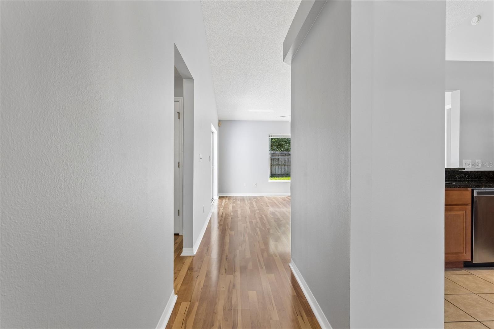 2657 Winchester Cir Property Photo 7