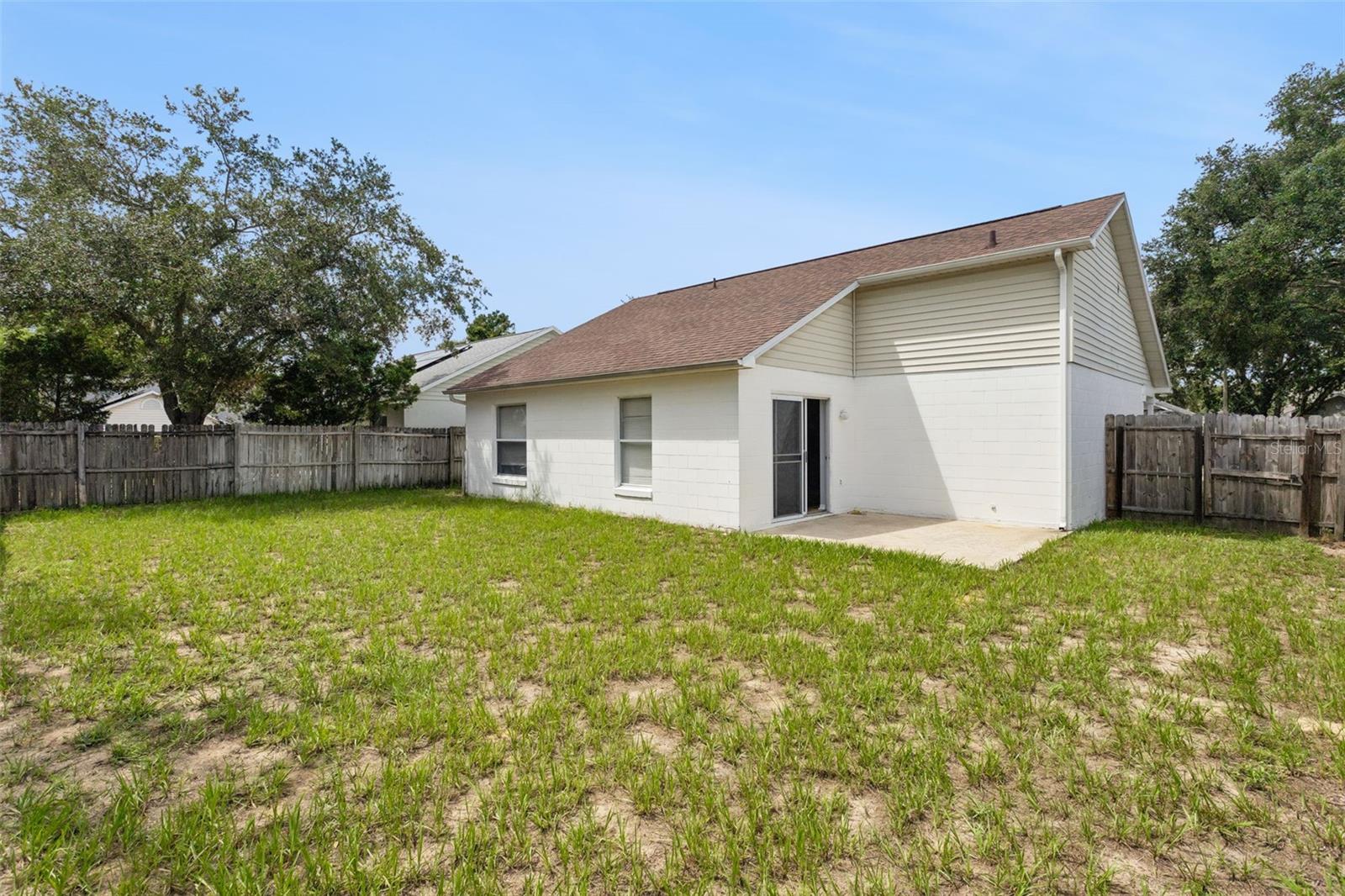 2657 Winchester Cir Property Photo 23