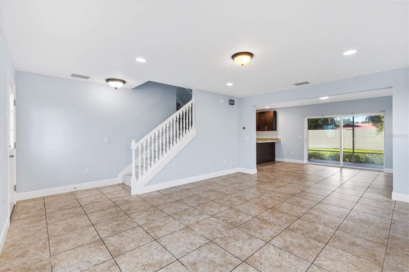 5032 Neptune Cir Property Photo 7