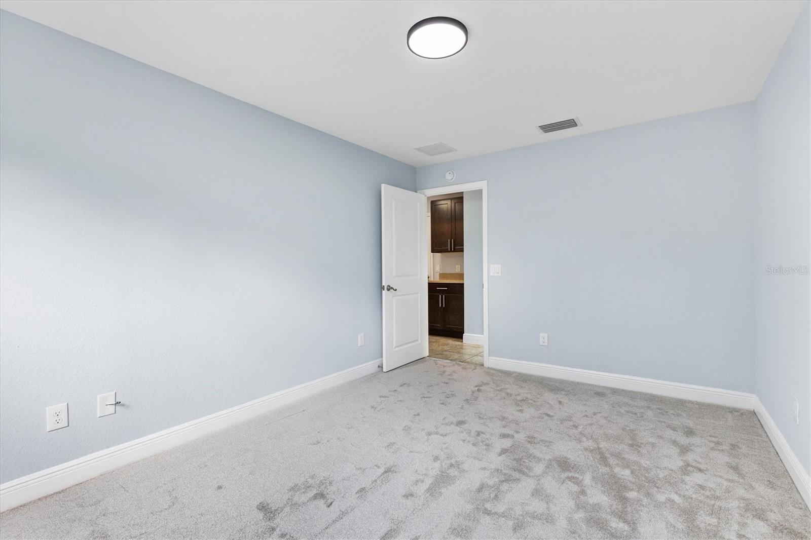 5032 Neptune Cir Property Photo 19