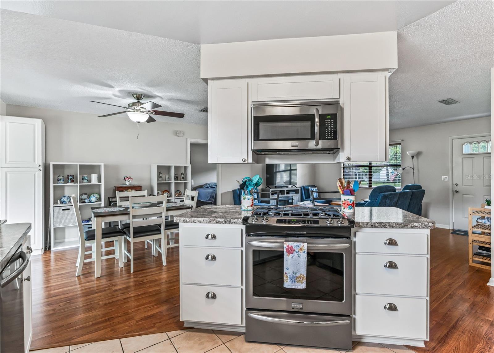 65 Aberdeen Cir Property Photo 14