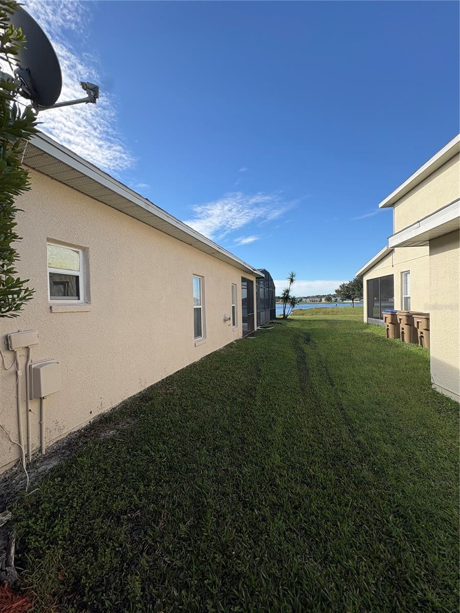 2911 Sweetspire Cir Property Photo 5