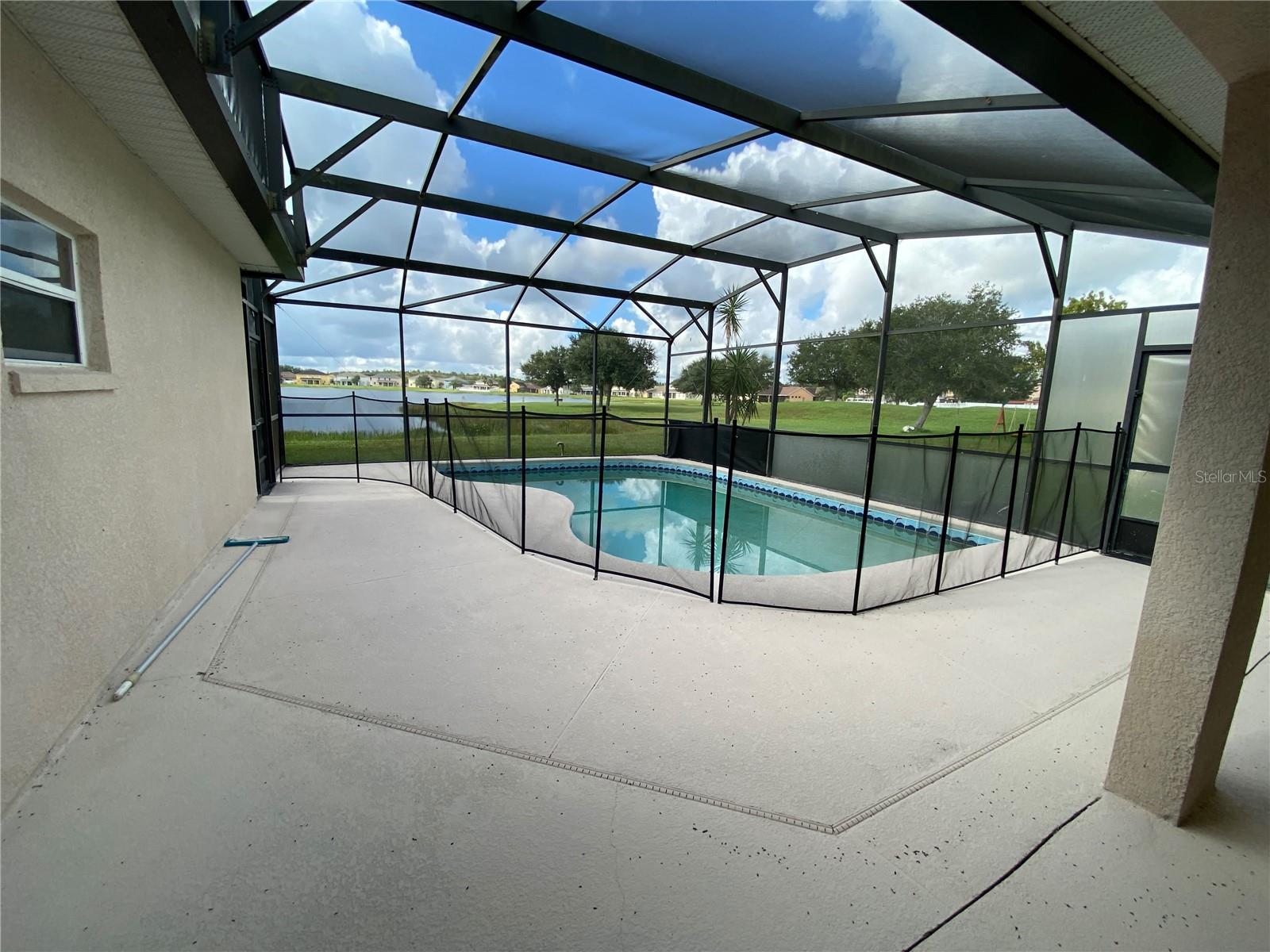 2911 Sweetspire Cir Property Photo 25