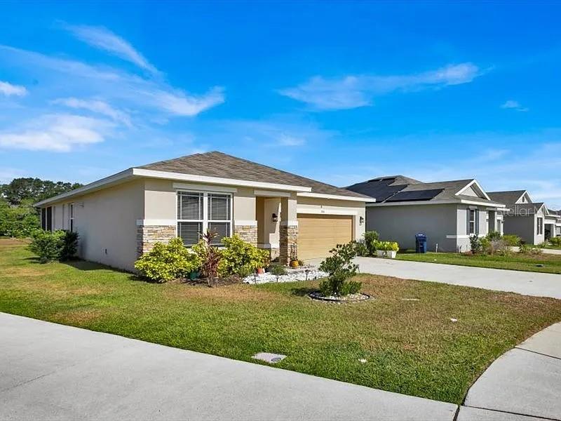 380 Lake Smart Cir Property Photo 1