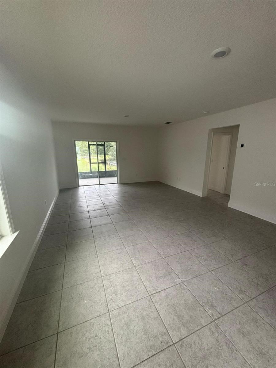 4194 Sagefield Dr Property Photo 2