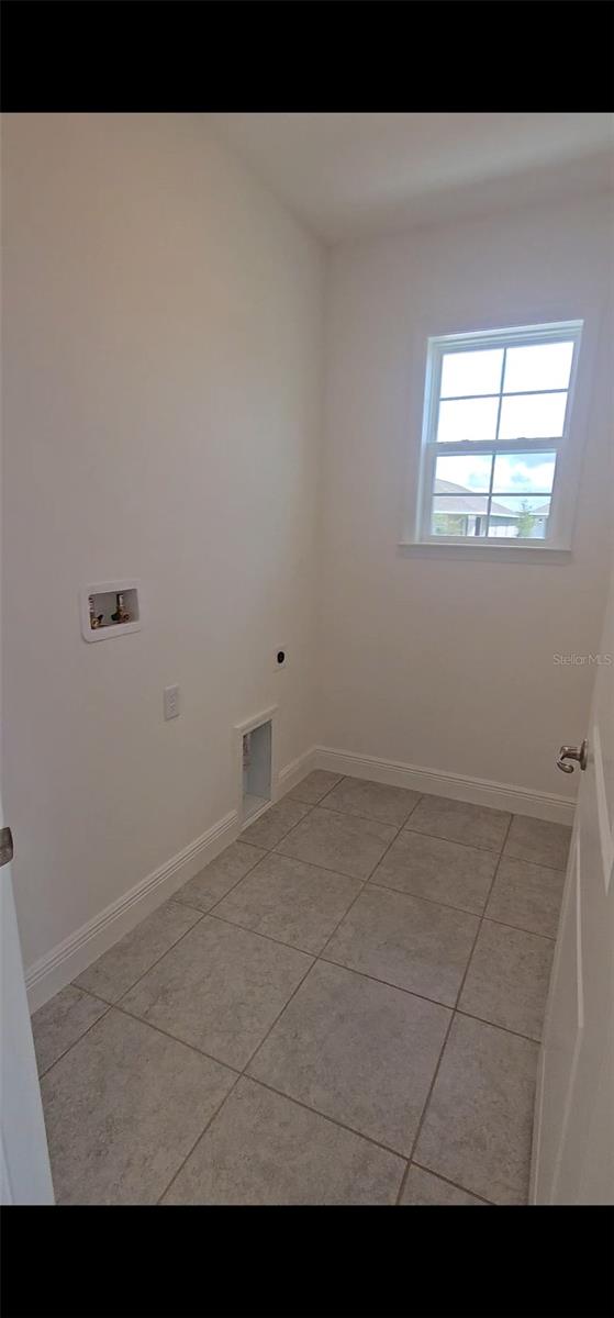 4194 Sagefield Dr Property Photo 6
