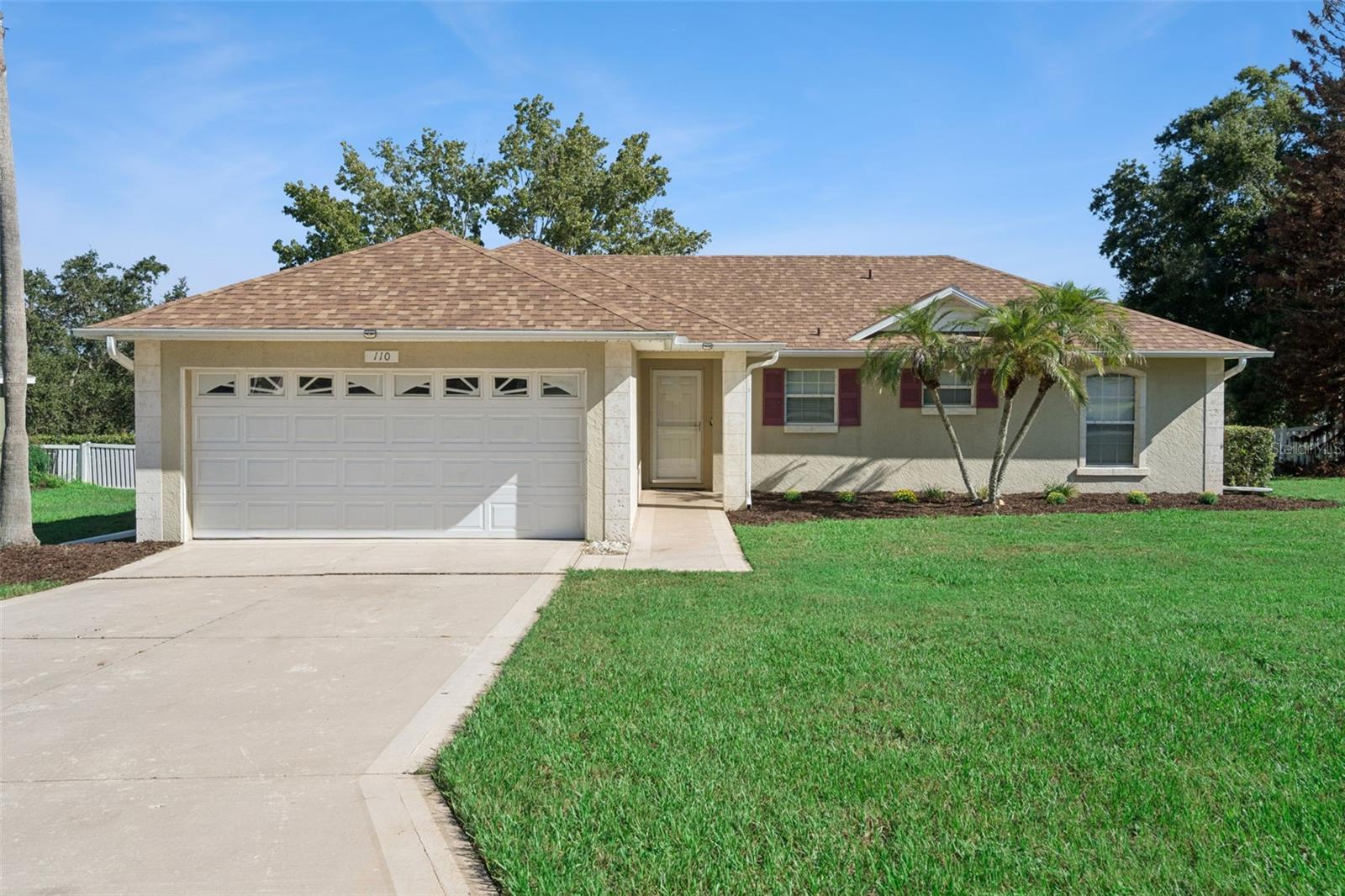 110 Twin Lake Cir Property Photo 1