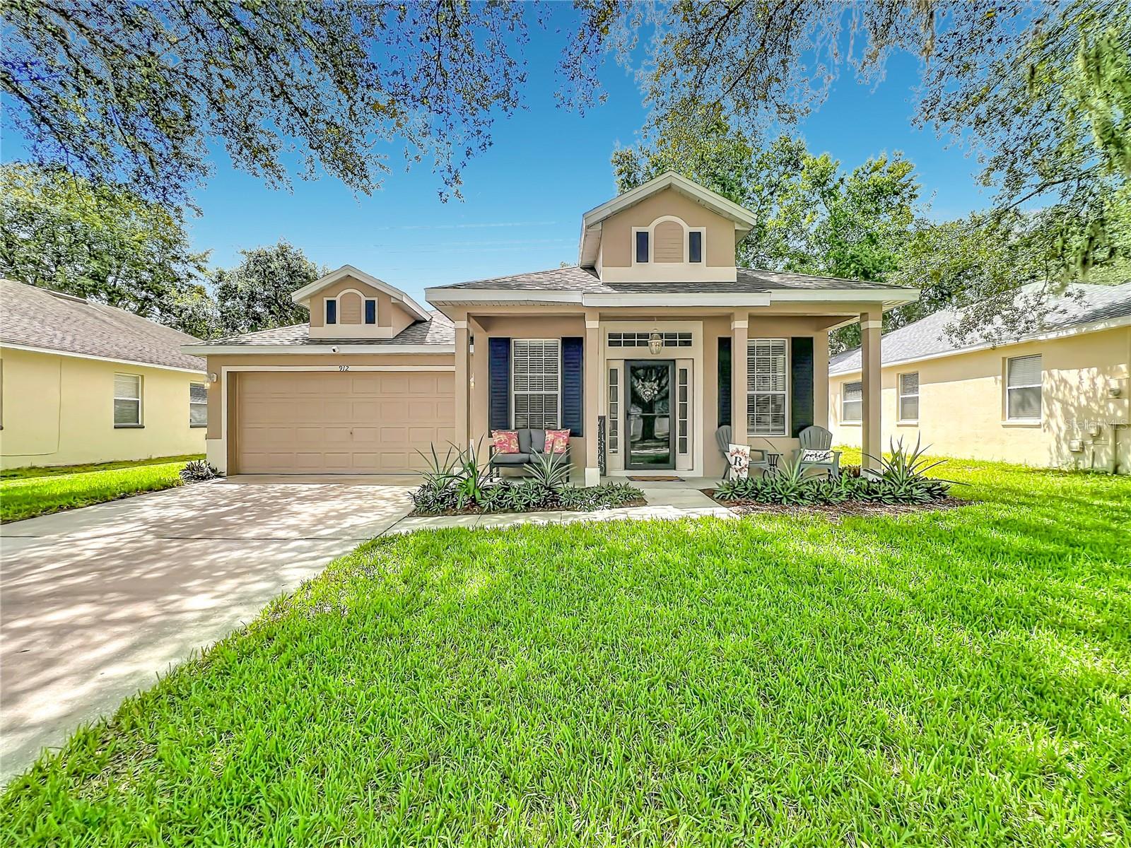 912 Magnolia Blossom Ct Property Photo 1
