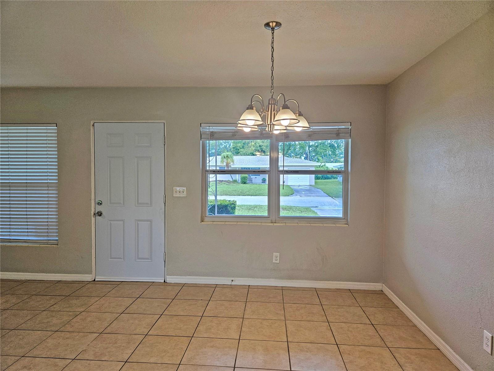409 Kerry Dr Property Photo 8