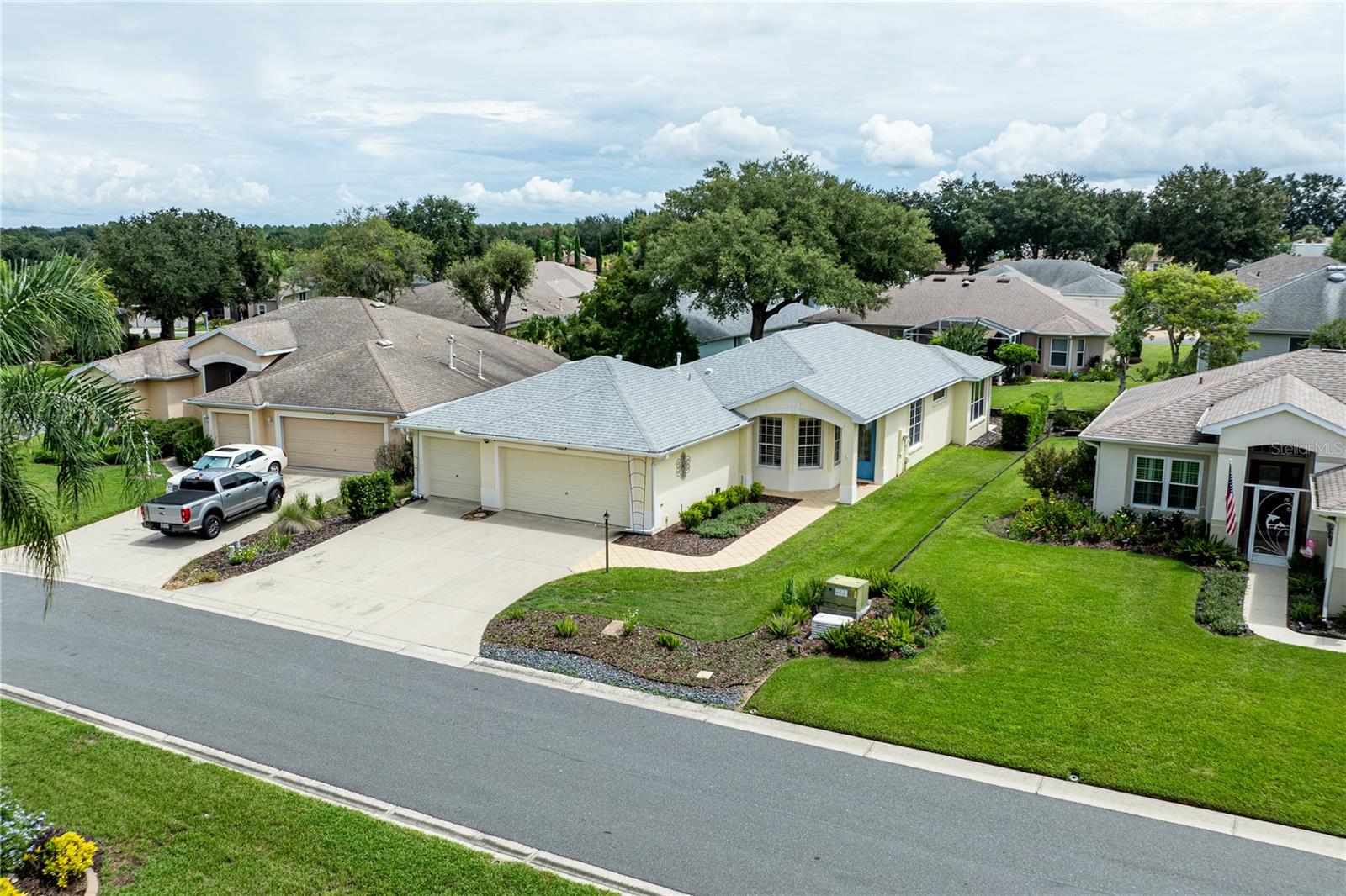 5370 INDIAN OCEAN LOOP Property Photo 1