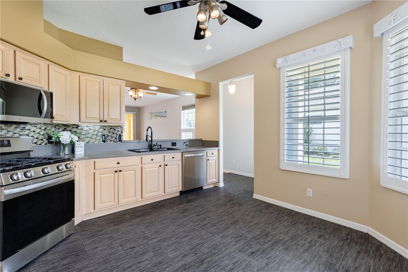 5370 Indian Ocean Loop Property Photo 7