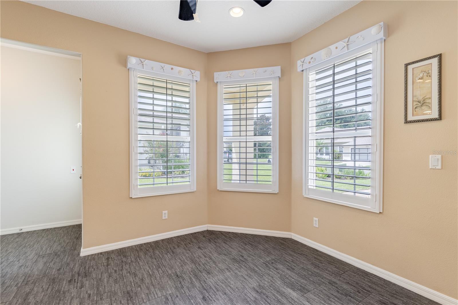 5370 Indian Ocean Loop Property Photo 8