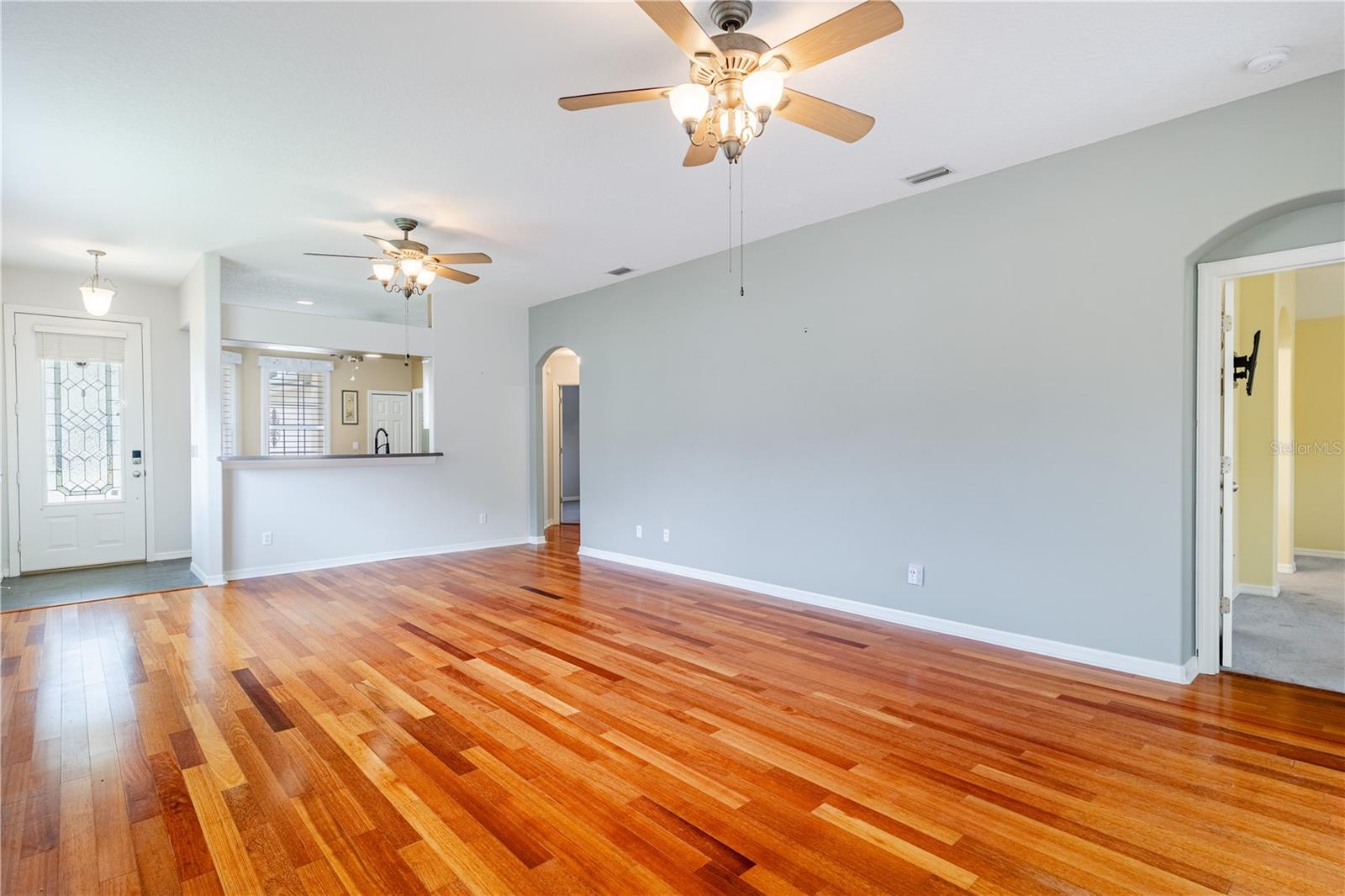 5370 Indian Ocean Loop Property Photo 11