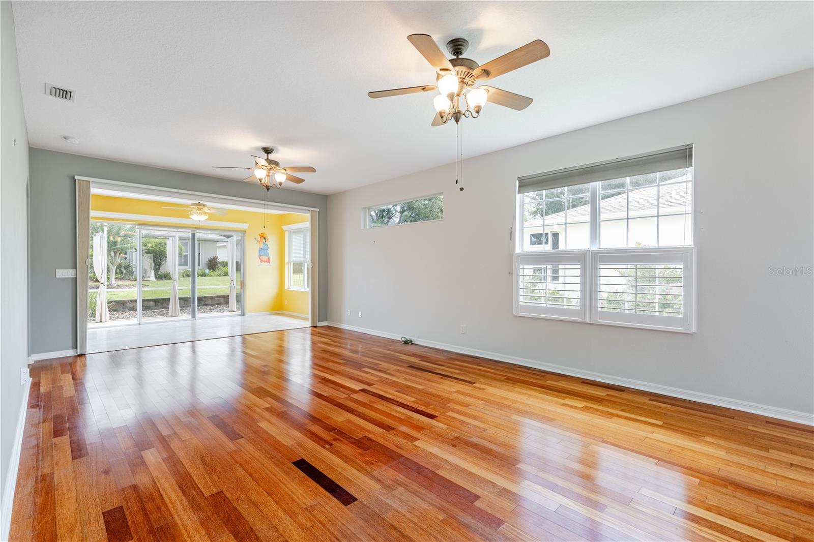 5370 Indian Ocean Loop Property Photo 12