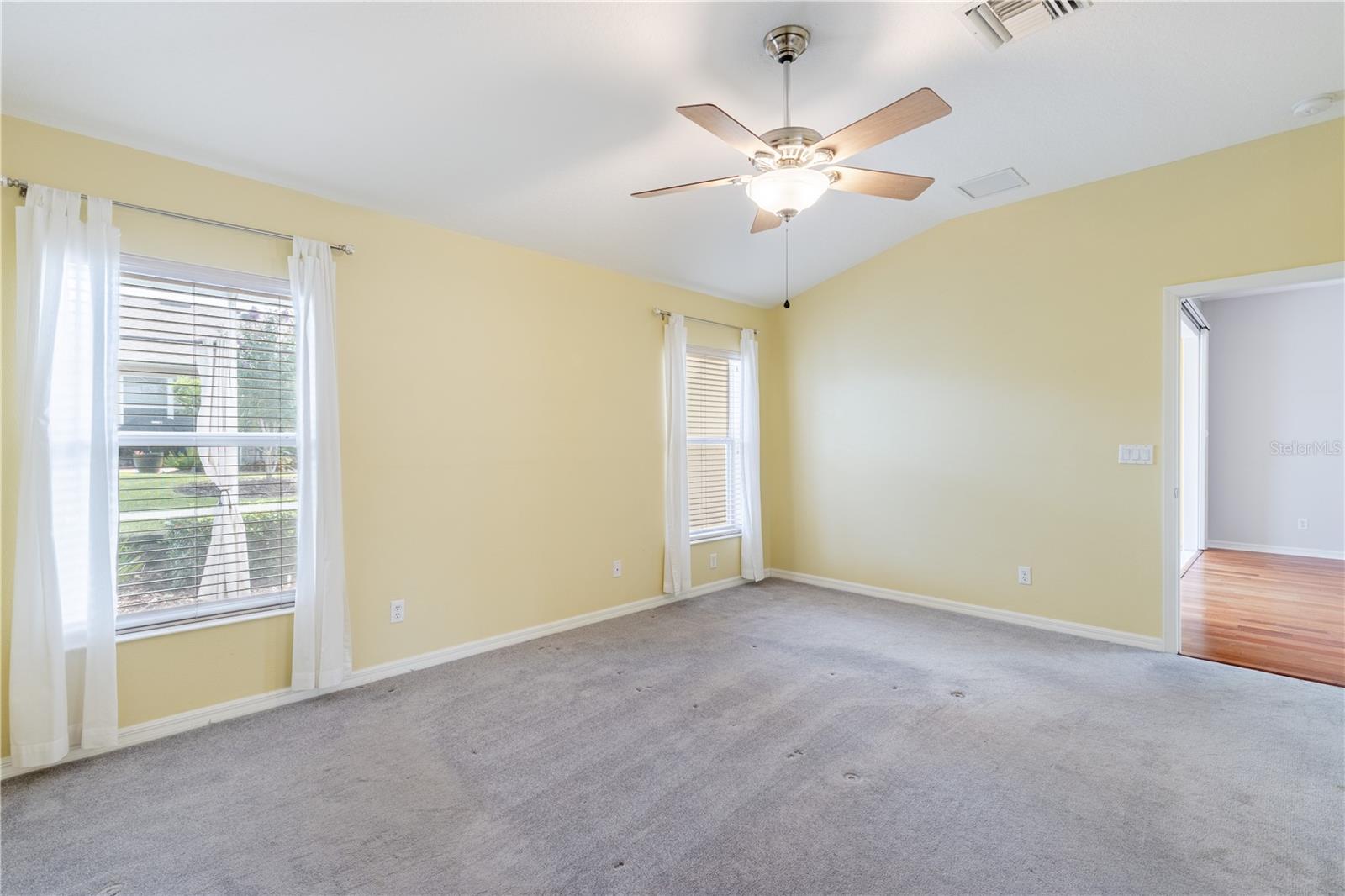 5370 Indian Ocean Loop Property Photo 17