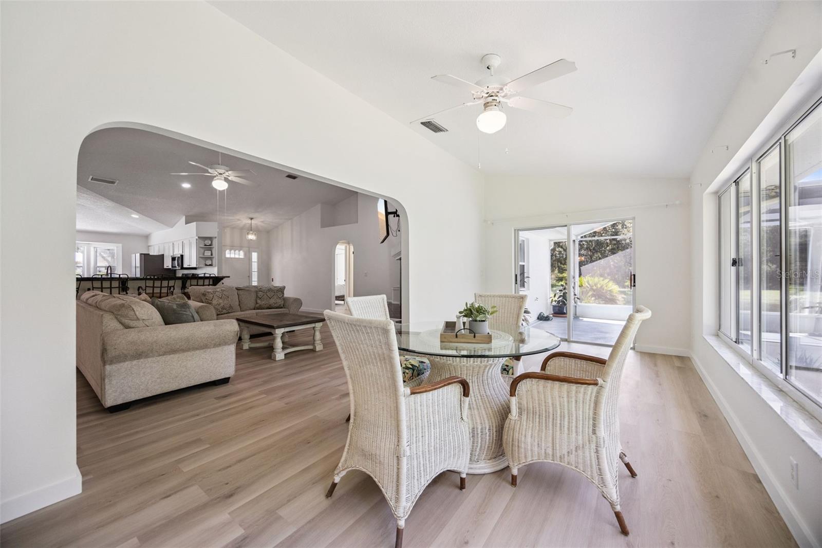 27138 Racquet Cir Property Photo 15