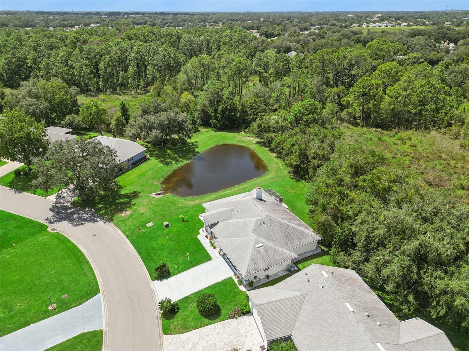 27138 Racquet Cir Property Photo 48
