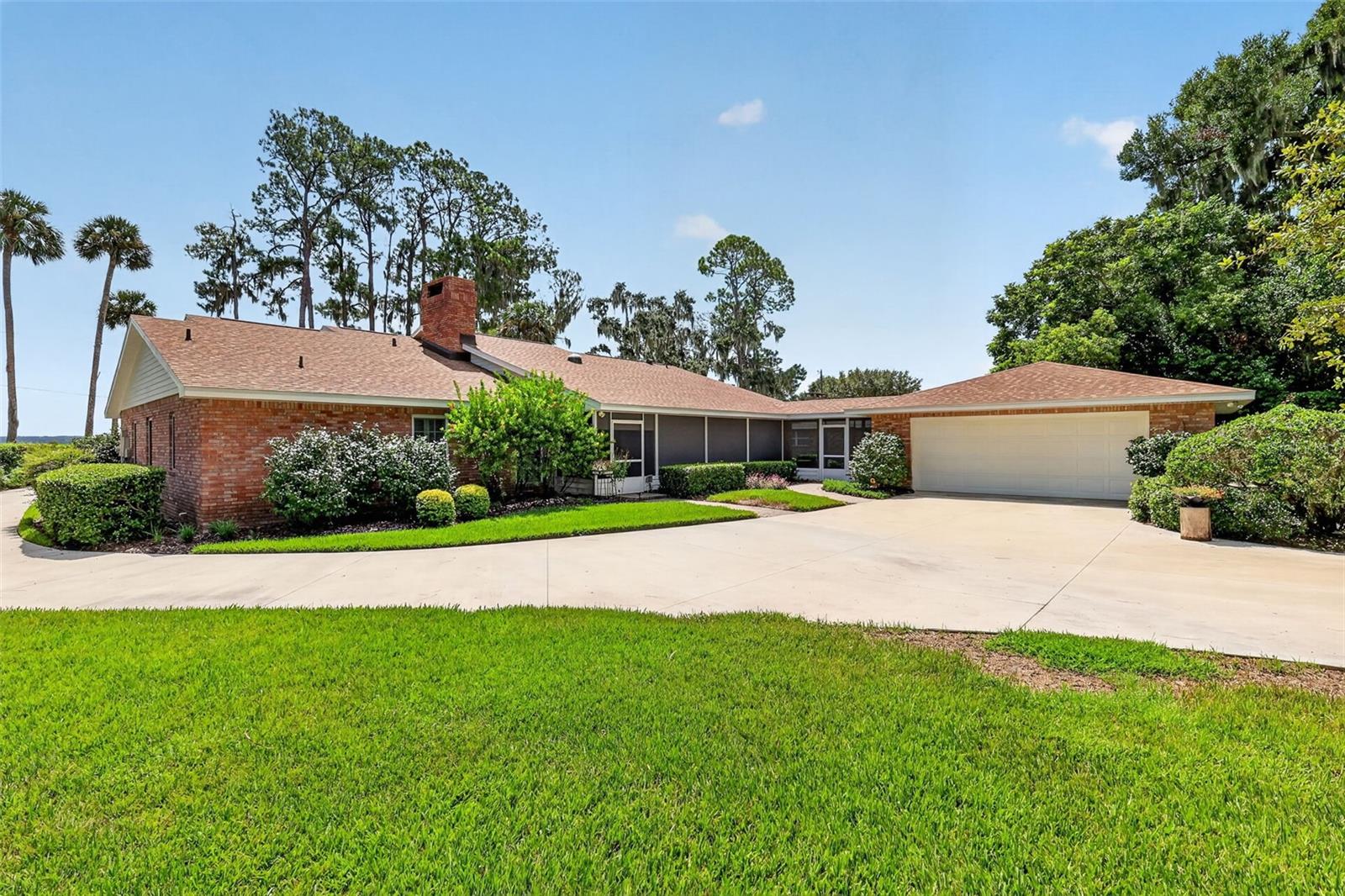3081 Lakeshore Dr Property Photo 5
