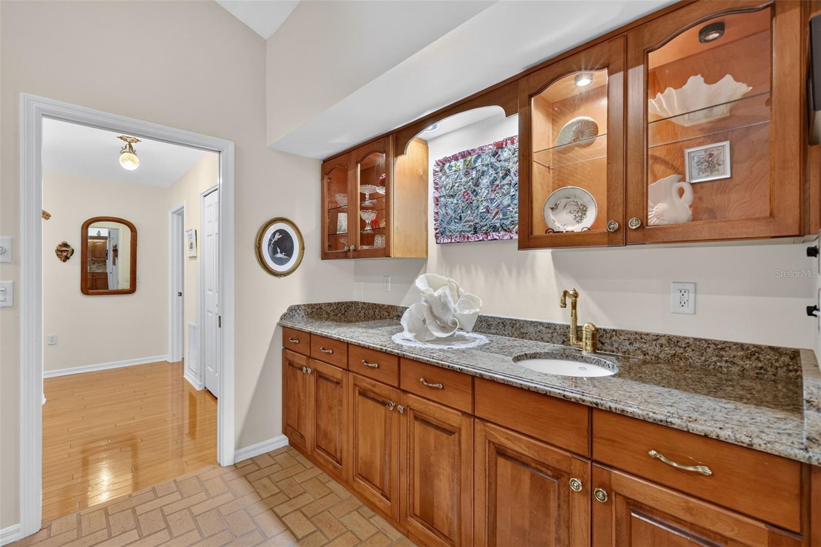 3081 Lakeshore Dr Property Photo 21
