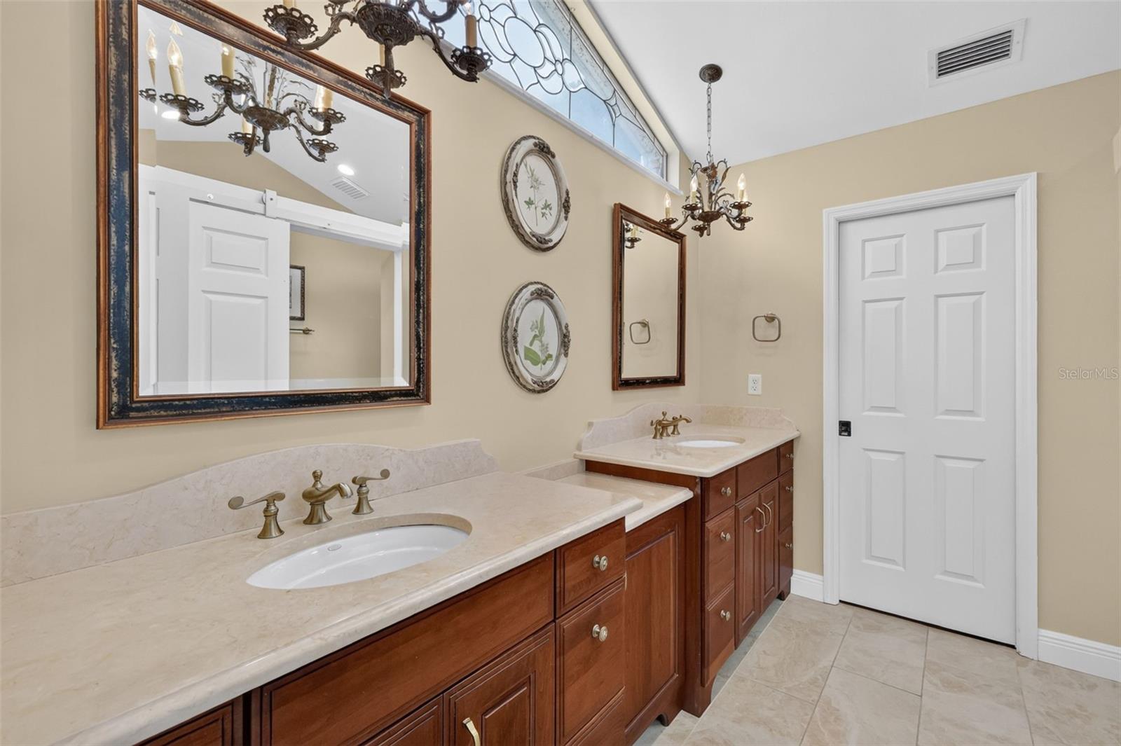 3081 Lakeshore Dr Property Photo 35