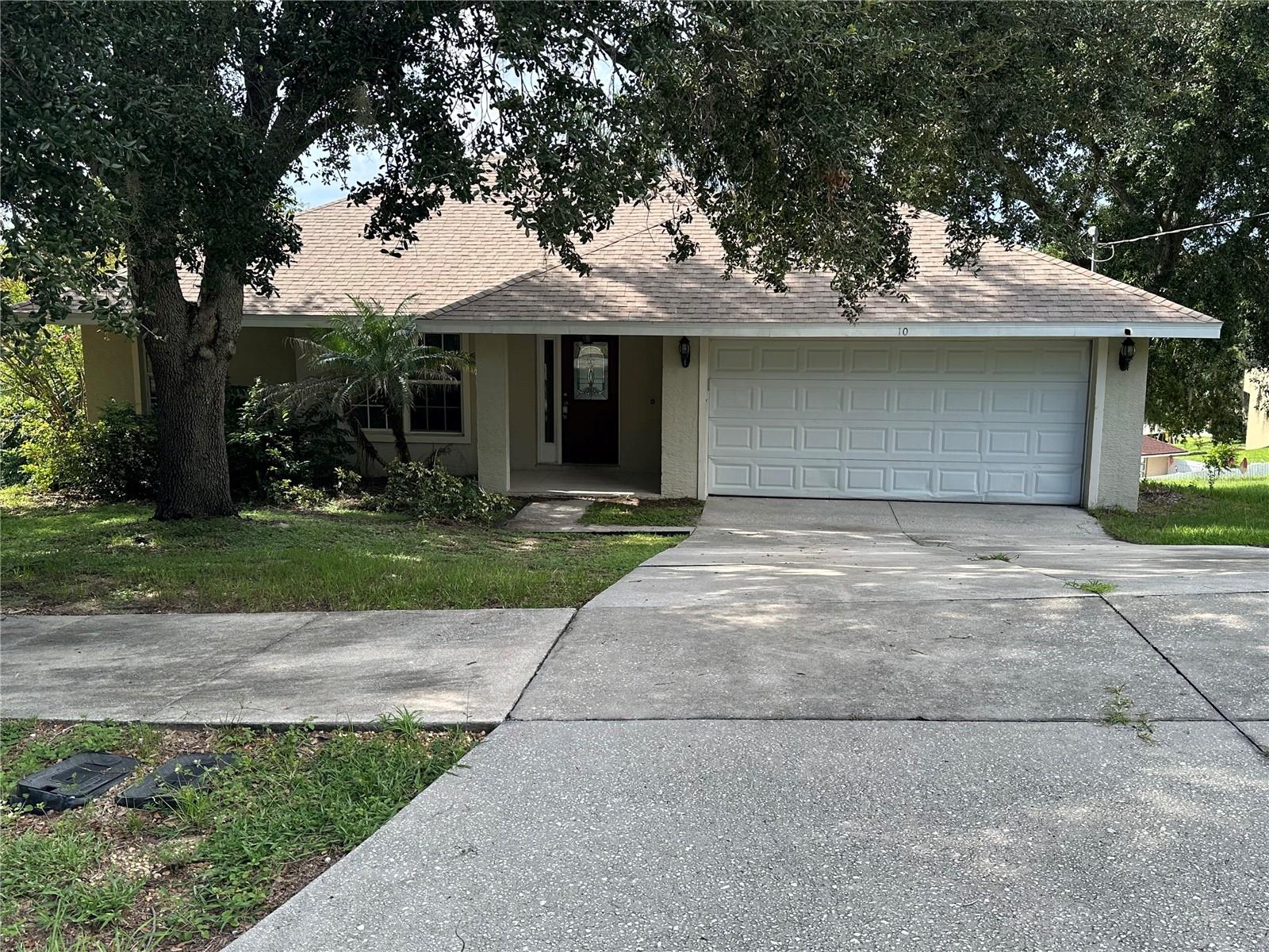 10 SUNNYSIDE DR