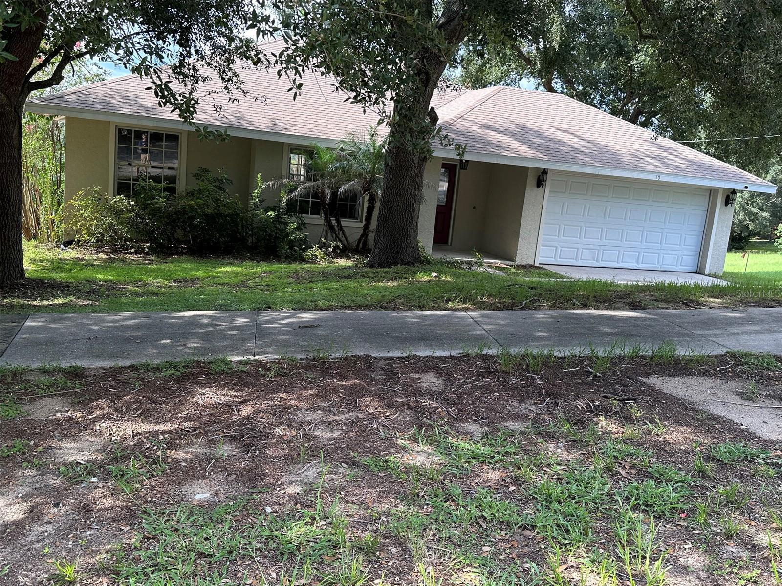 10 Sunnyside Dr Property Photo 2