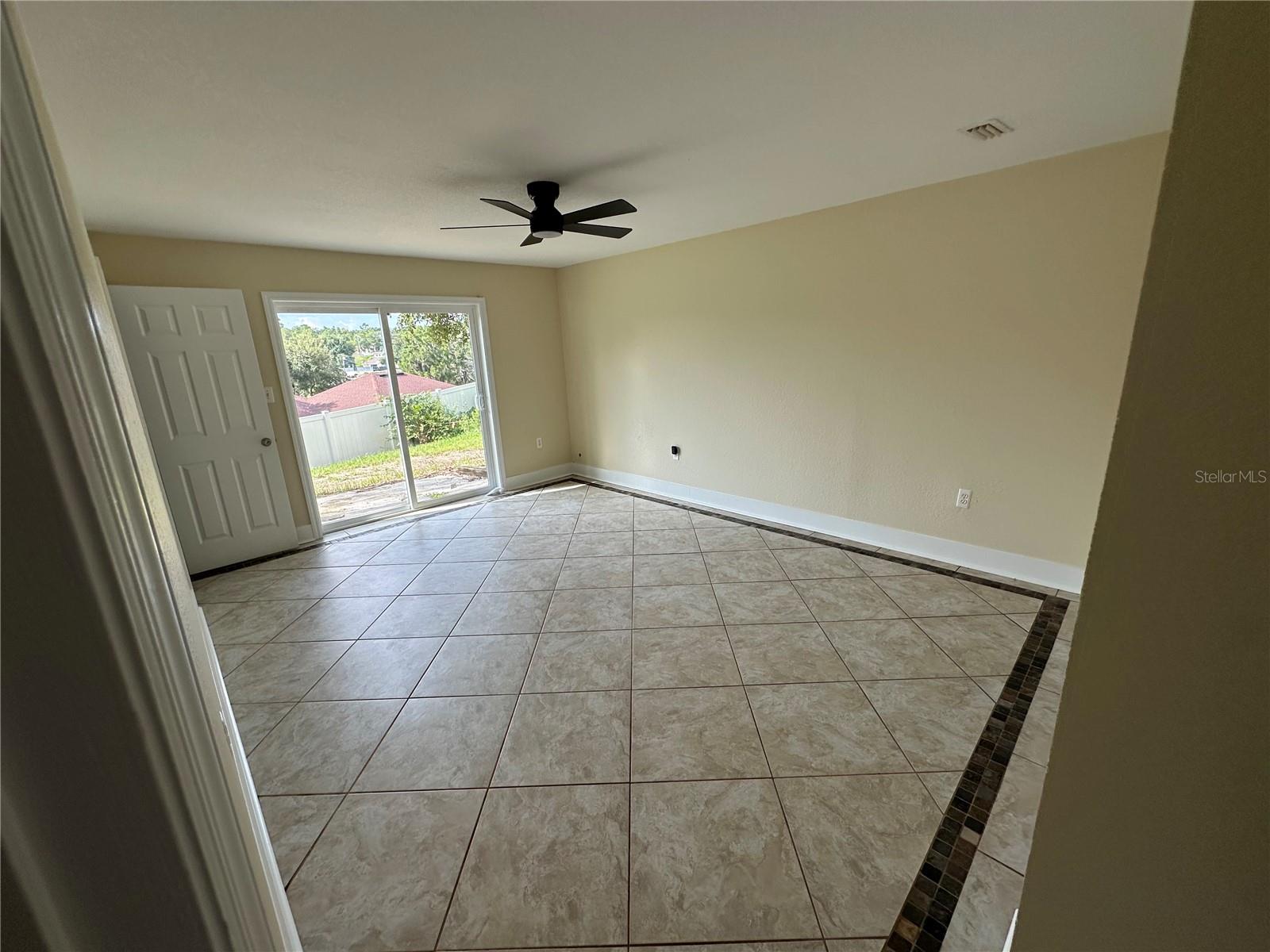 10 Sunnyside Dr Property Photo 21