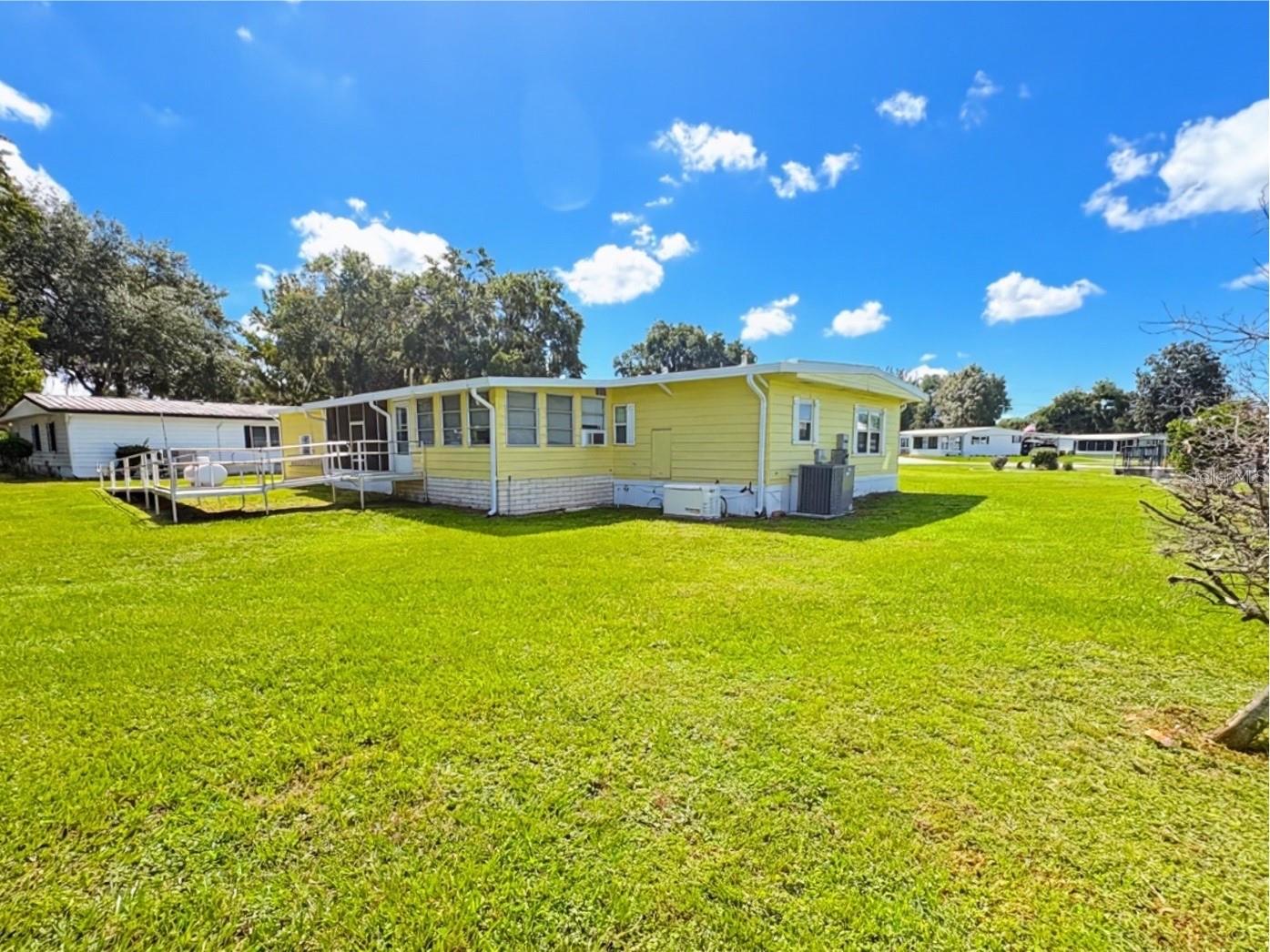 21 N Bobwhite Rd Property Photo 3