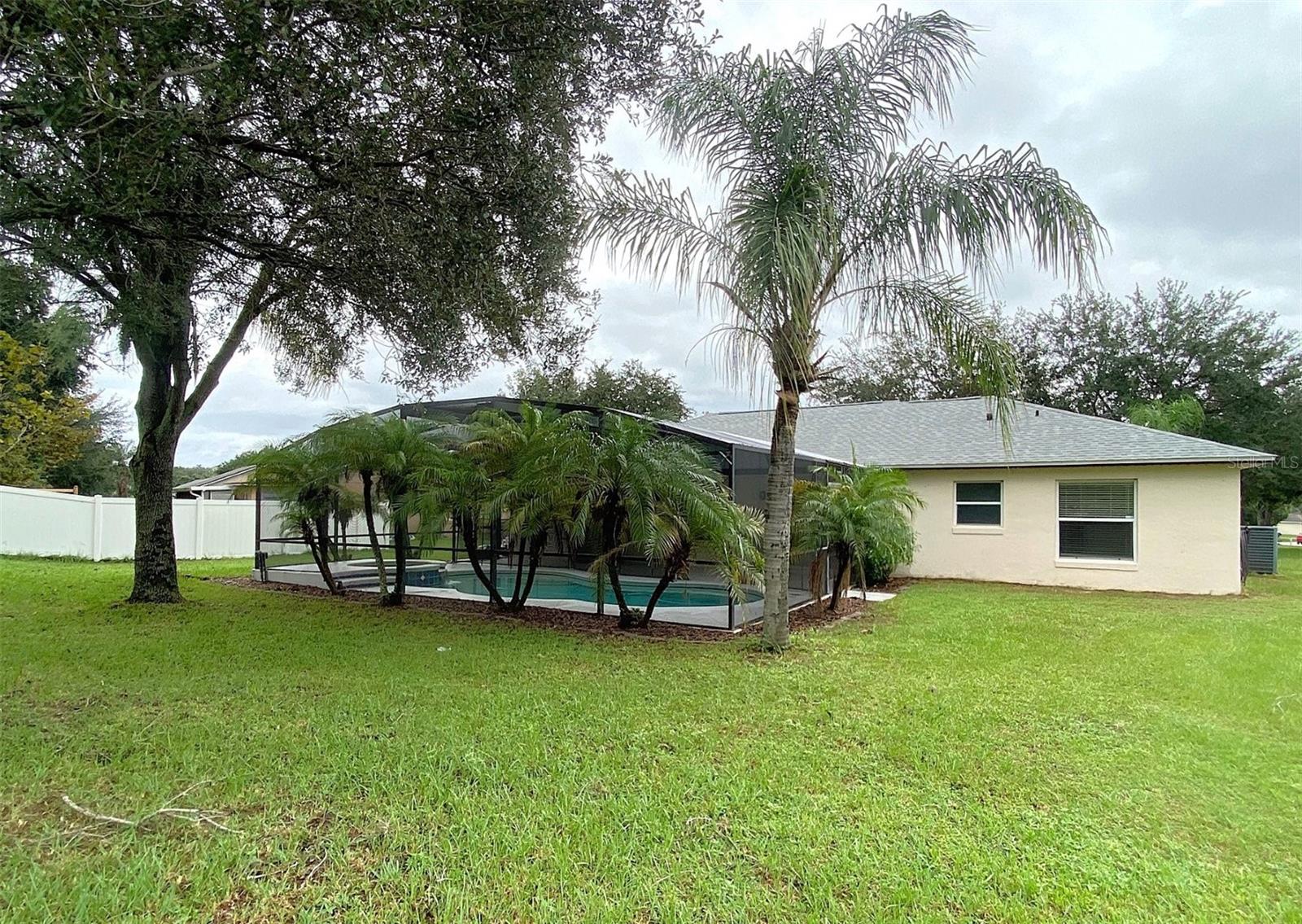 11705 Chapelle Ct Property Photo 3