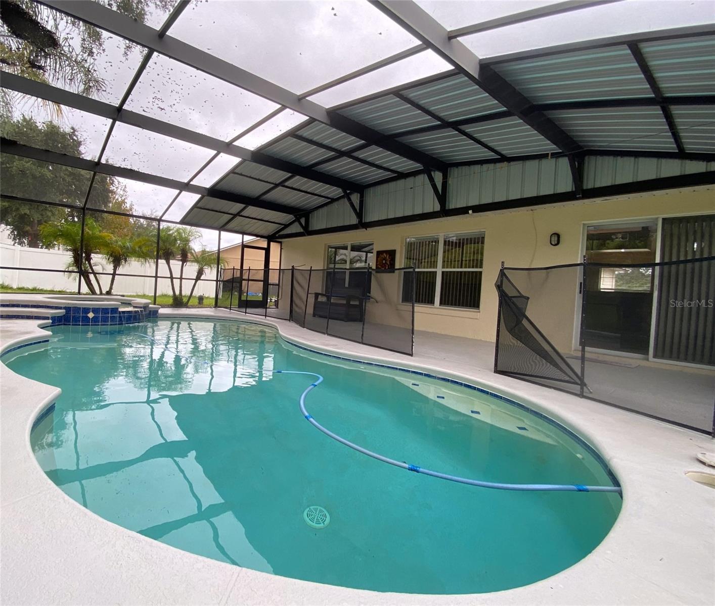 11705 Chapelle Ct Property Photo 4