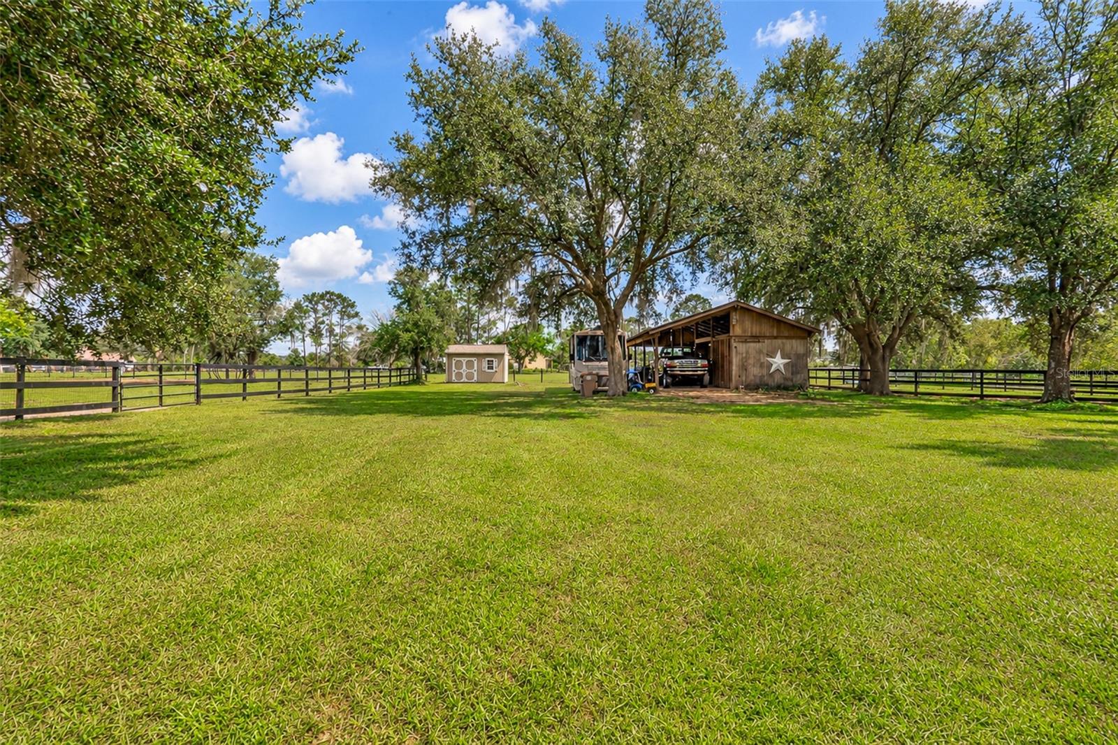 10900 Island Grove Rd Property Photo 52