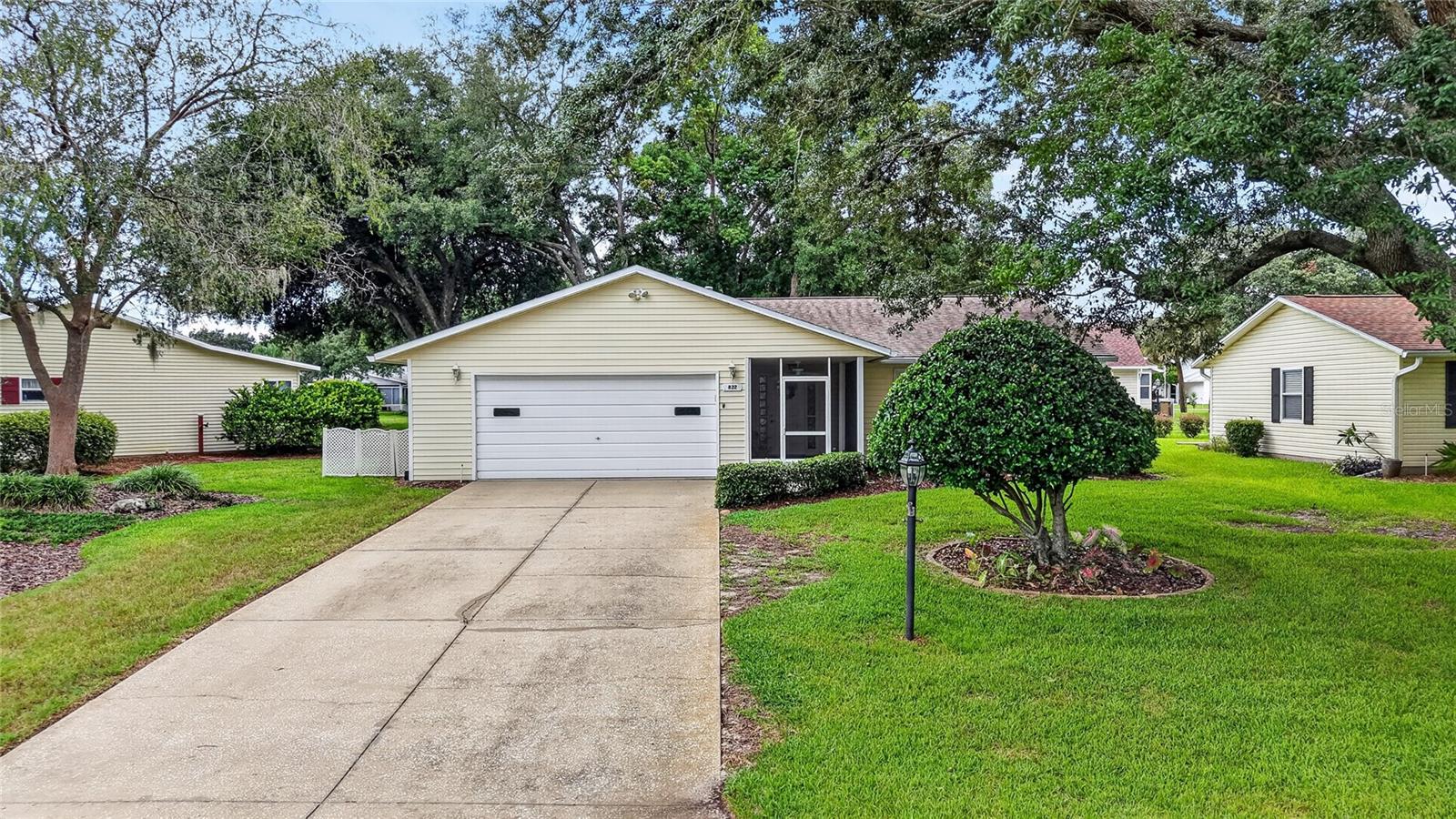 822 Dundee Cir Property Photo 2