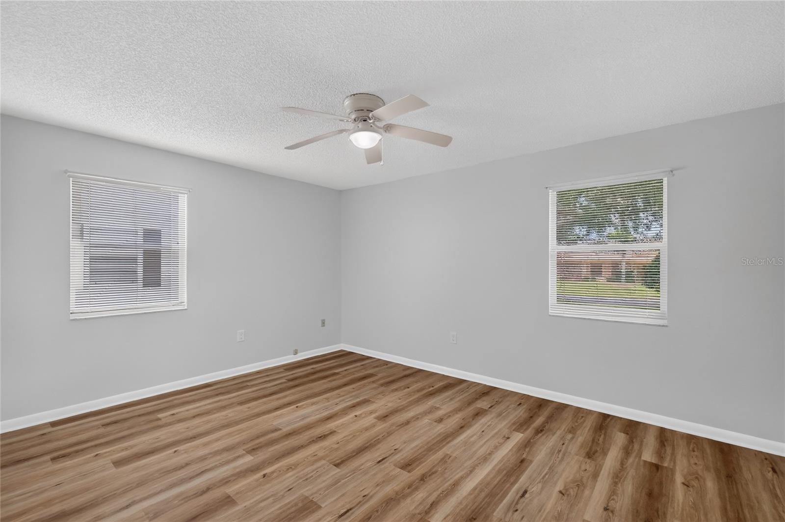 822 Dundee Cir Property Photo 25
