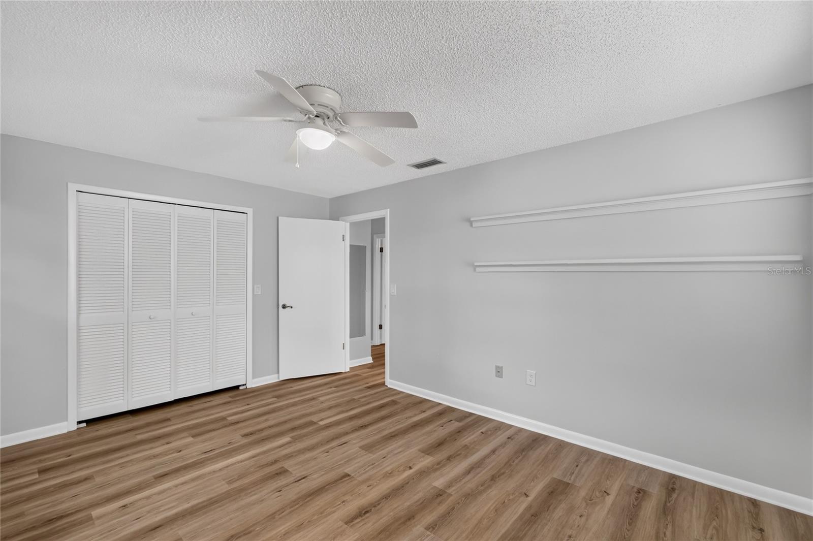 822 Dundee Cir Property Photo 26