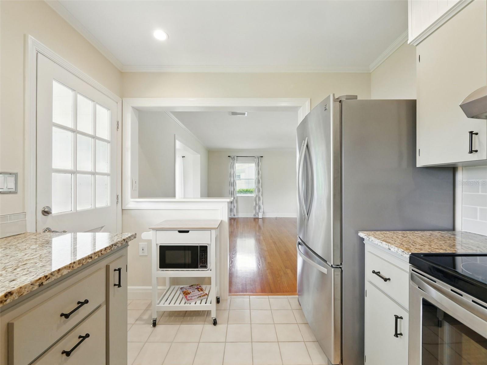 1426 Crestview Dr Property Photo 12
