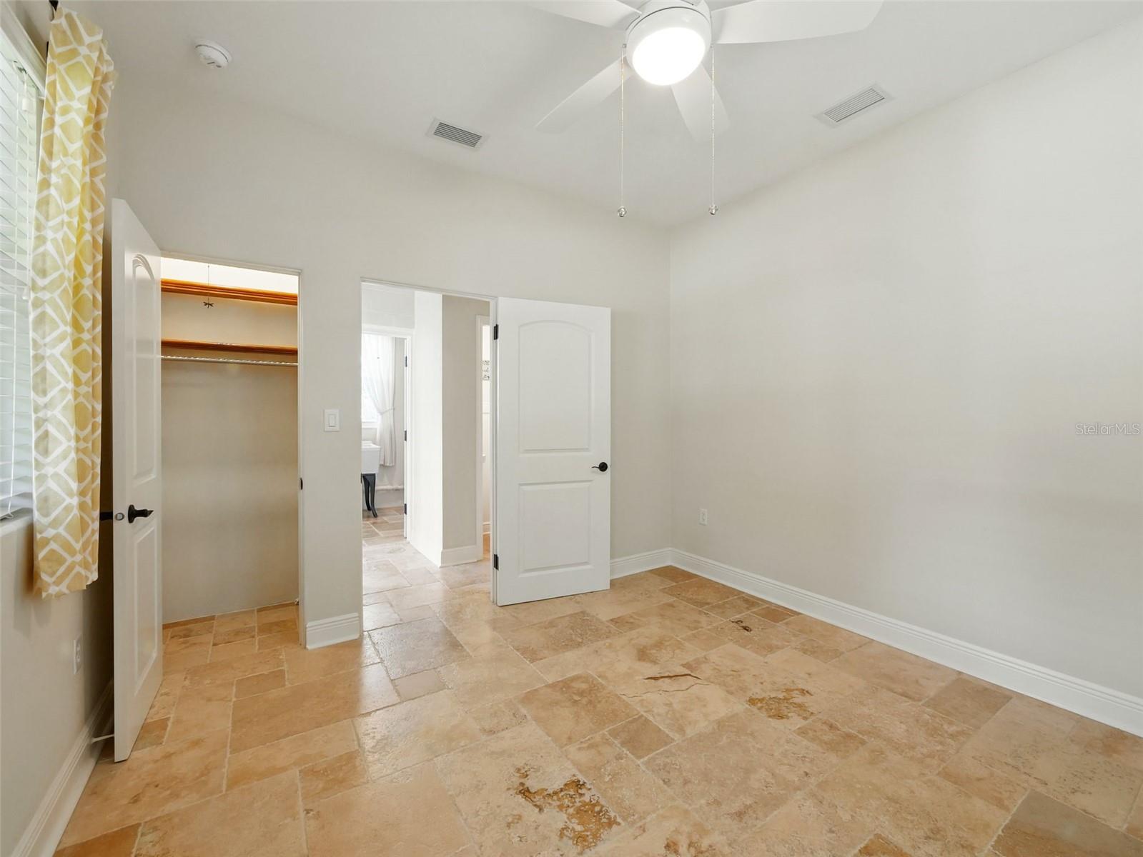 1426 Crestview Dr Property Photo 19