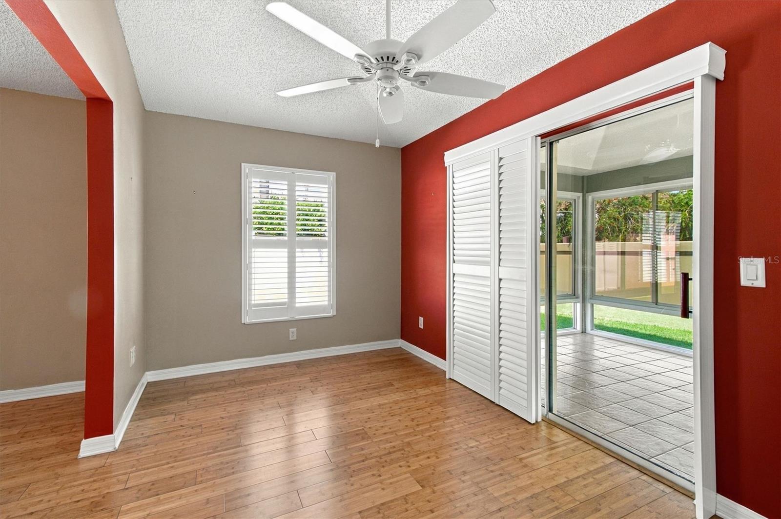 1075 Burnettown Pl Property Photo 5