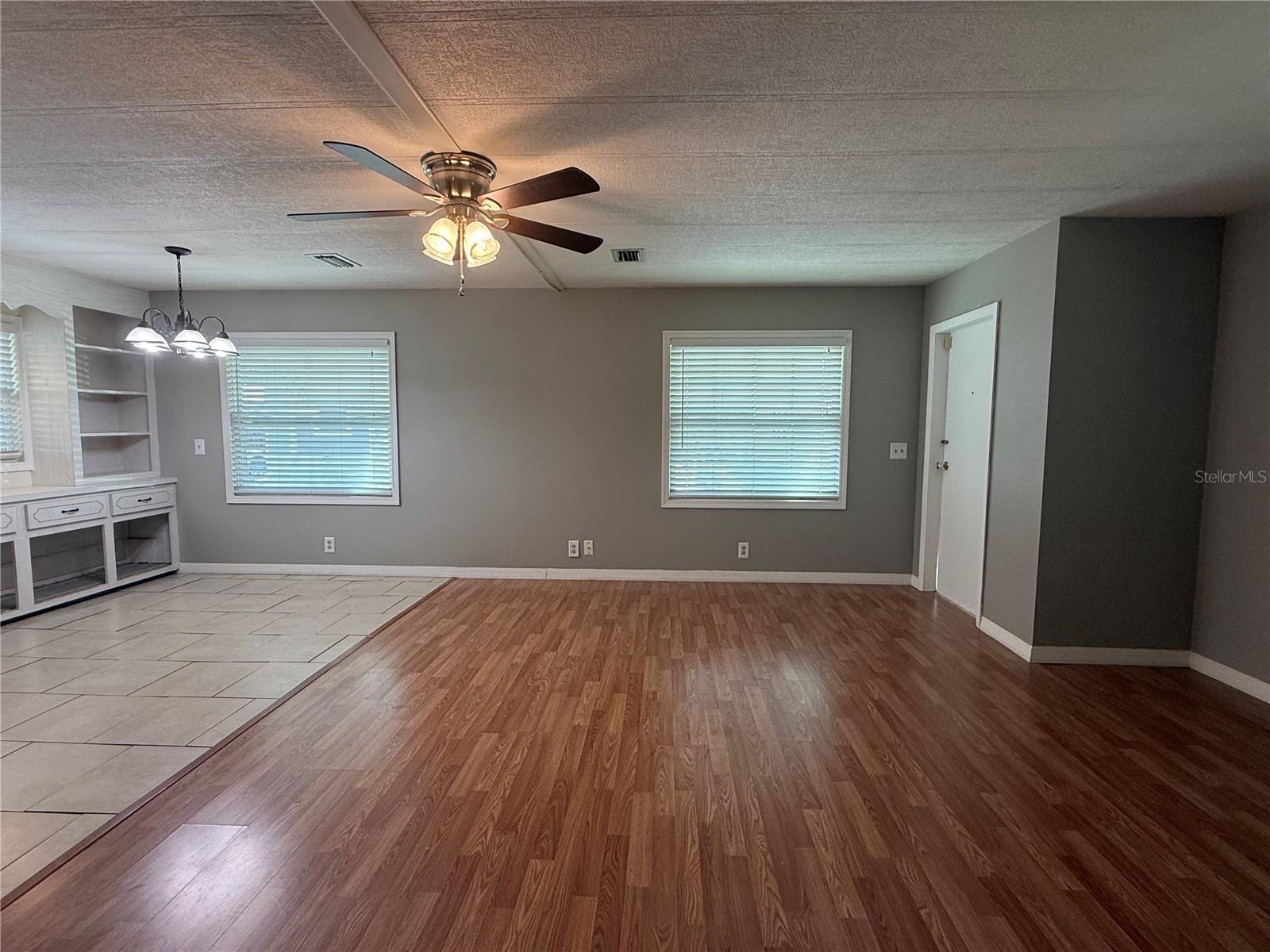 758 Royal Palm Cir Property Photo 6
