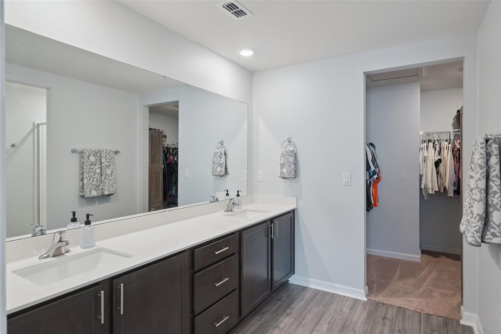 1537 Wynford Cir Property Photo 18