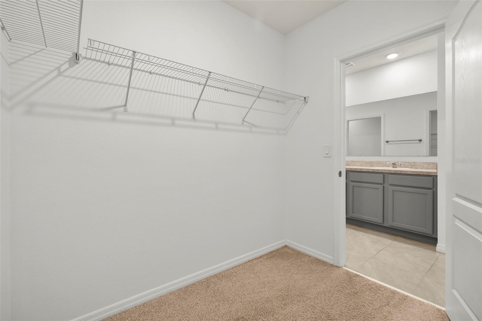 3658 Caspian St Property Photo 11