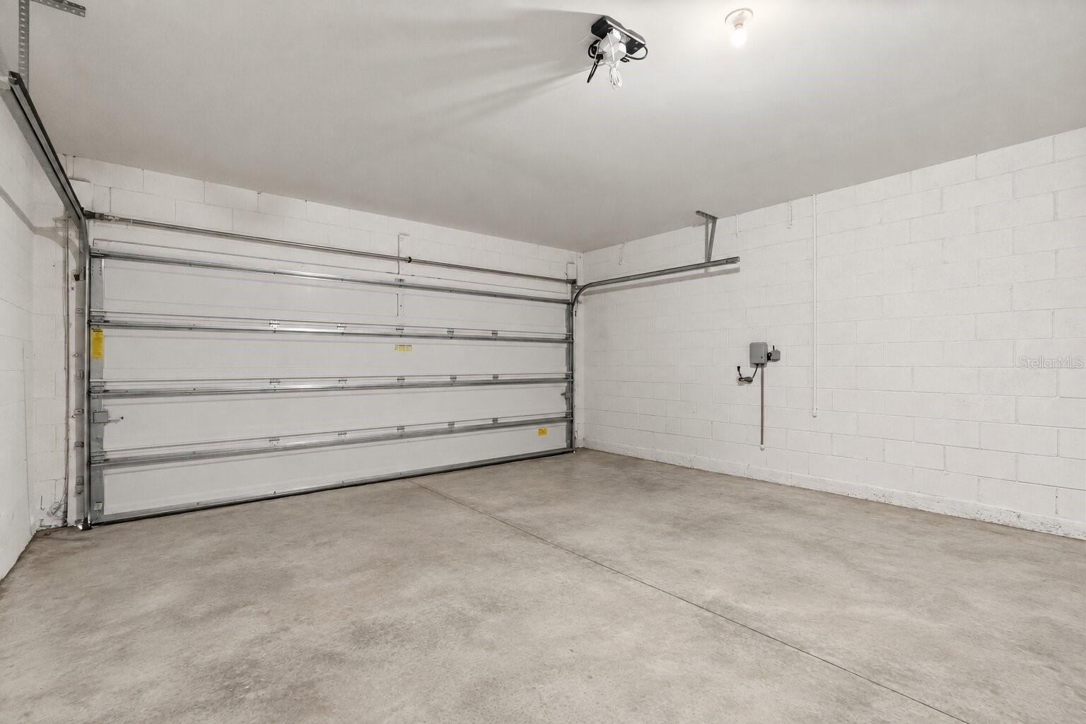 3658 Caspian St Property Photo 19