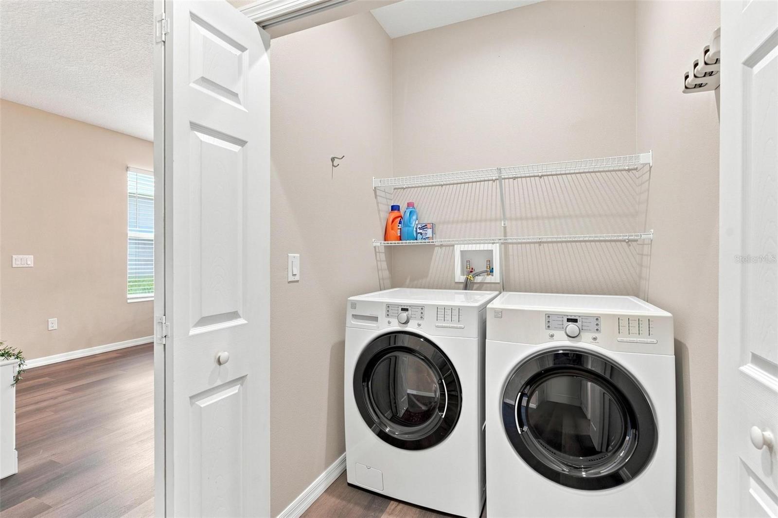 27001 White Plains Way Property Photo 35