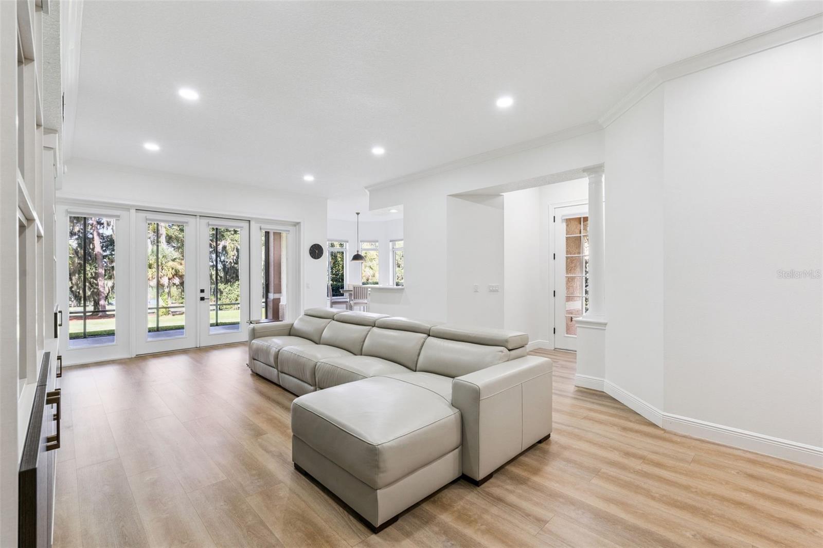 402 Camino Real Blvd #402 Property Photo 5