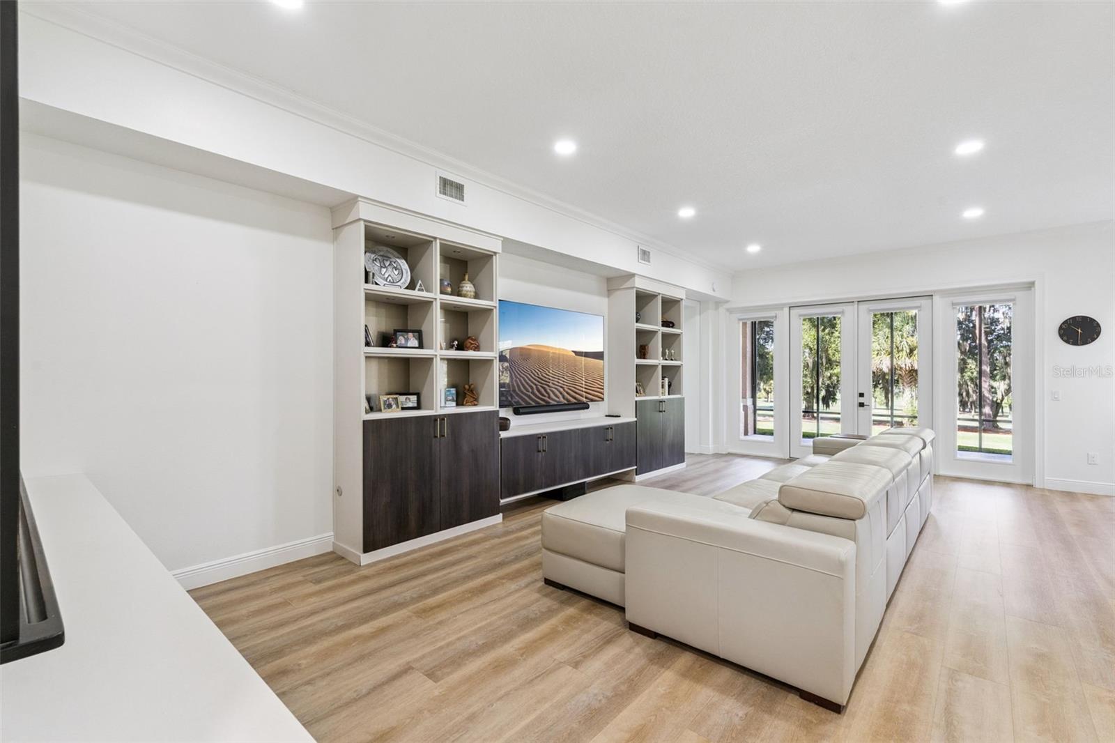 402 Camino Real Blvd #402 Property Photo 6